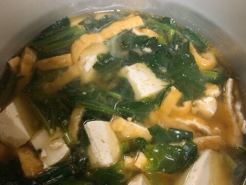 ほうれん草と豆腐と油揚げのお味噌汁